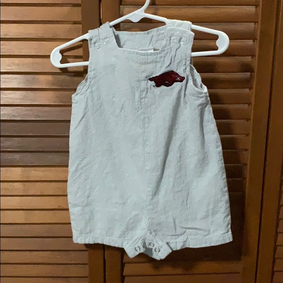 Razorback romper - Picture 1 of 3